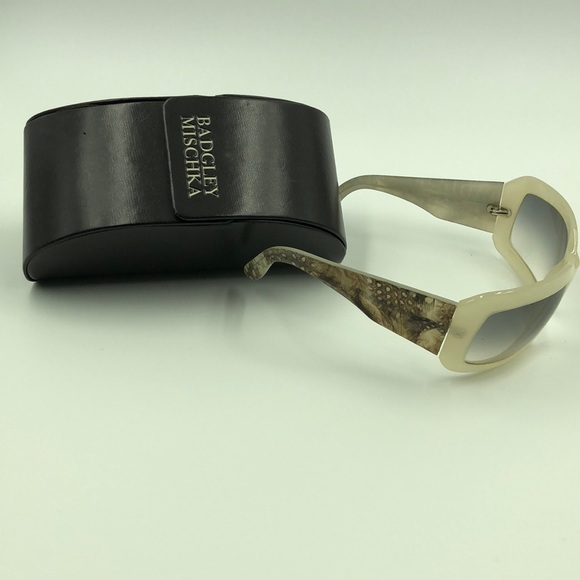 Badgley mischka sunglasses - Picture 2 of 3